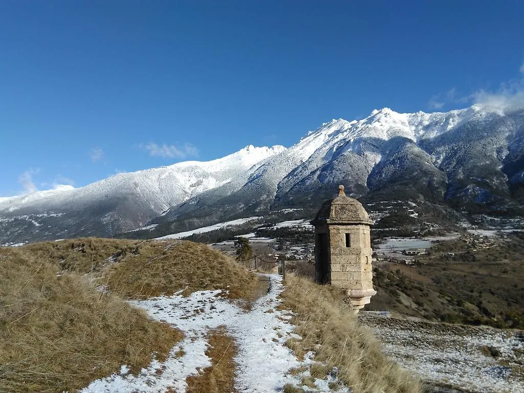 Auberge Le Glacier Bleu Mont-Dauphin 0*,